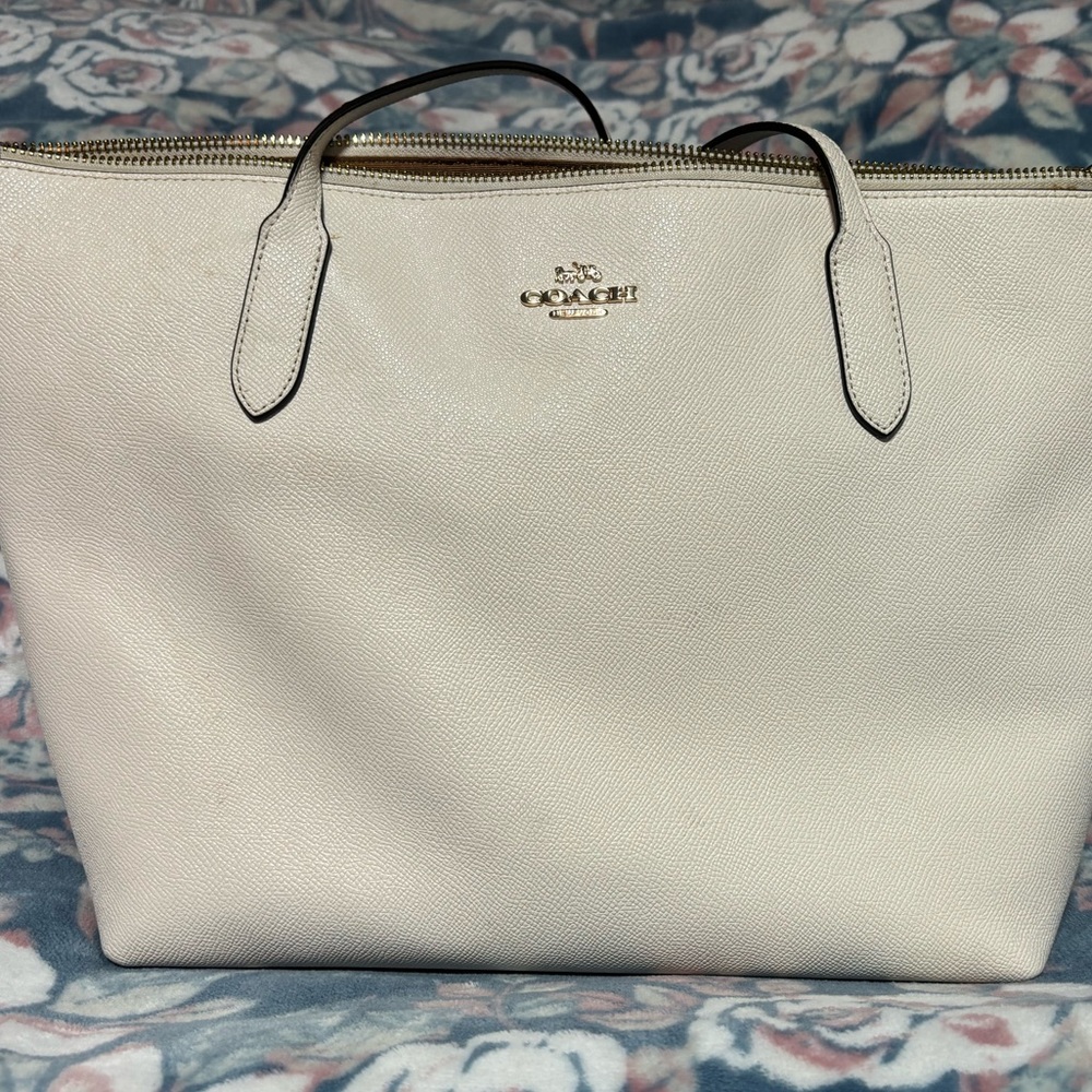 coach bag white with brown interior